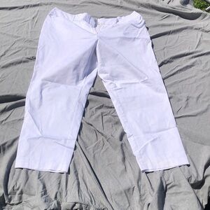 White Capri pants